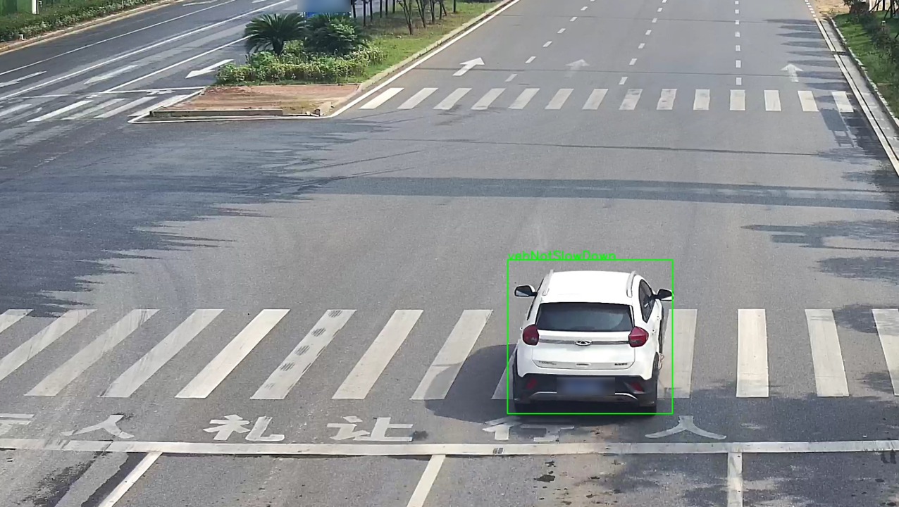 電動車/摩托車駕乘人員不戴頭盔